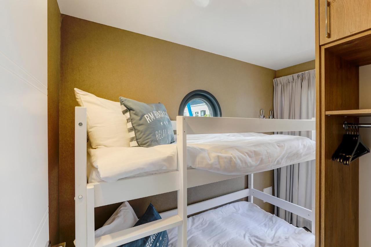 מלון חראו Luxe Houseboat Skoft מראה חיצוני תמונה