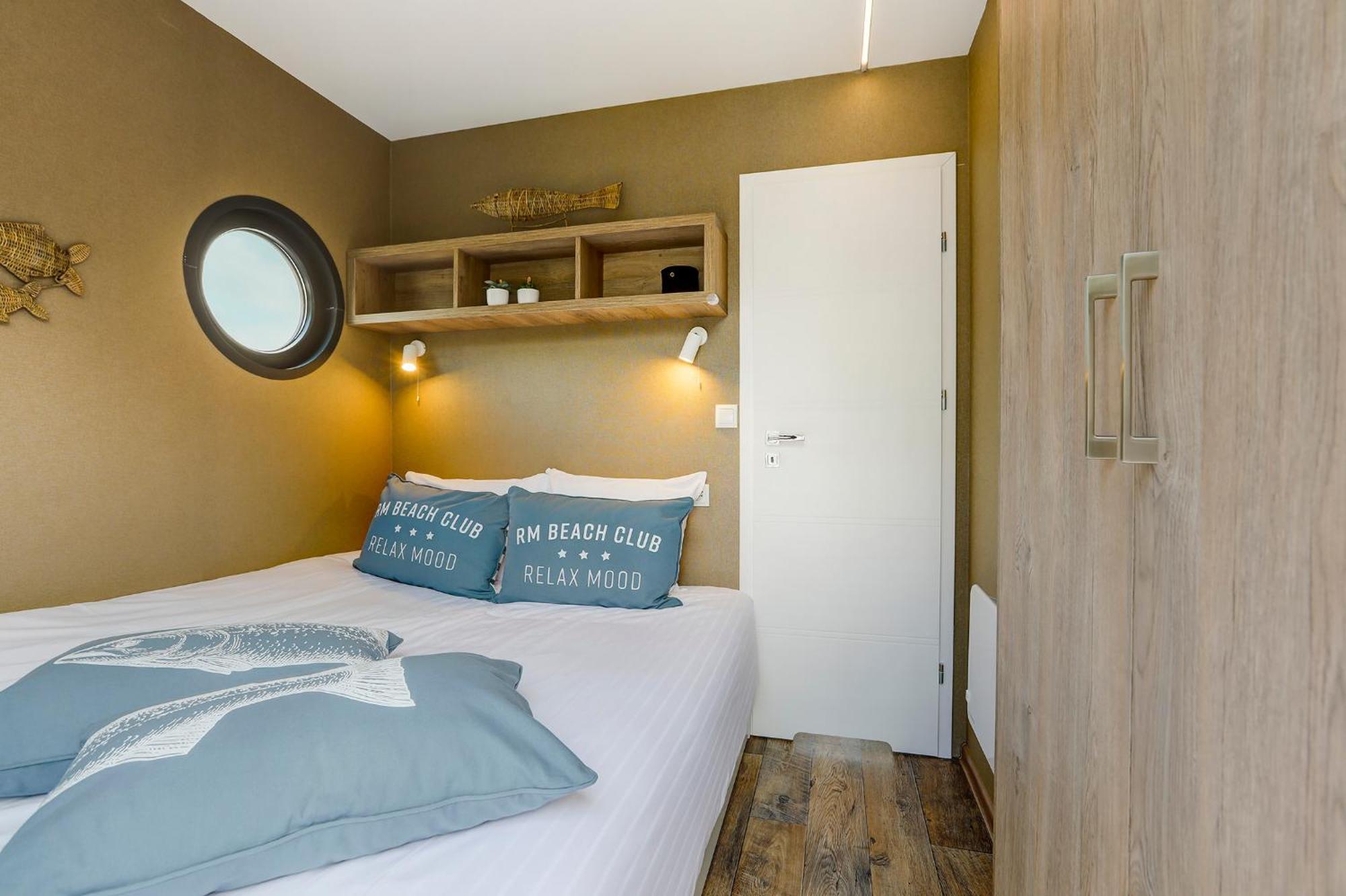 מלון חראו Luxe Houseboat Skoft מראה חיצוני תמונה