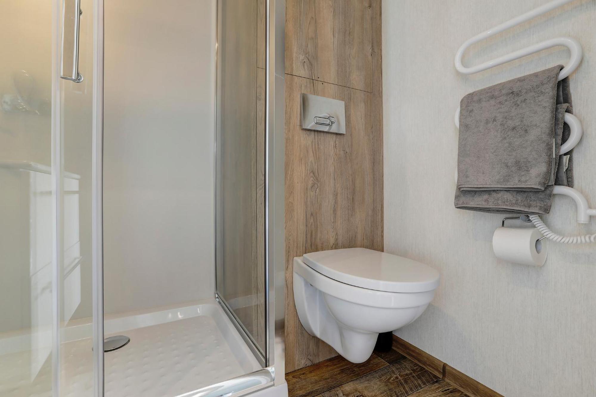 מלון חראו Luxe Houseboat Skoft מראה חיצוני תמונה
